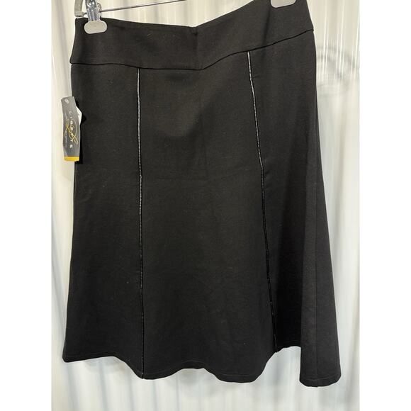 Lisette A-Line Skirt W/Leather Piping In Black Women’s Size 8 NWT - Picture 1 of 5